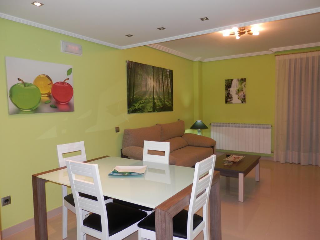 Monte Hernanz Apartment *